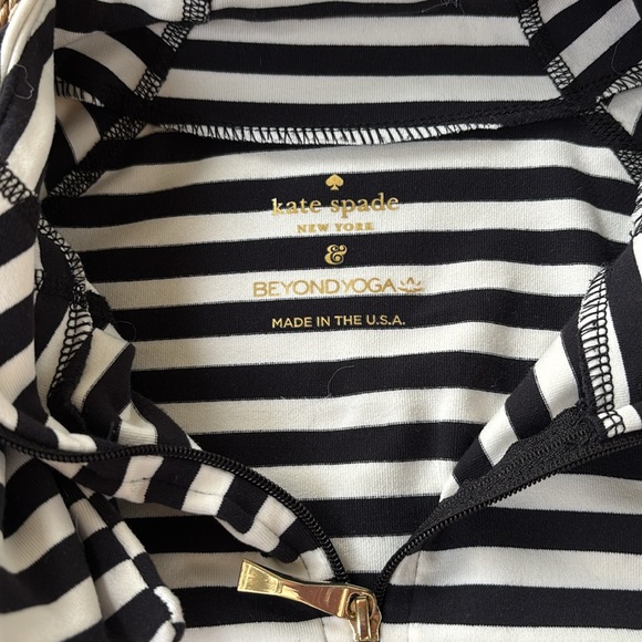 kate spade ♠️ Beyond Yoga jacket. - Picture 6 of 8